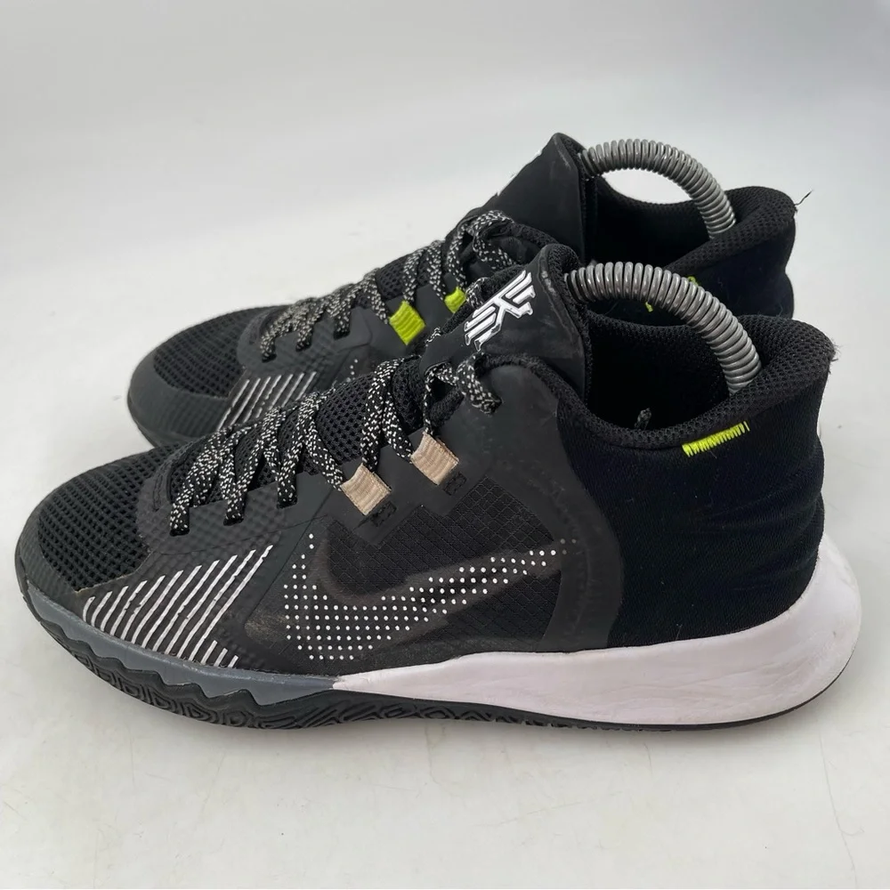 Nike excellent preowned